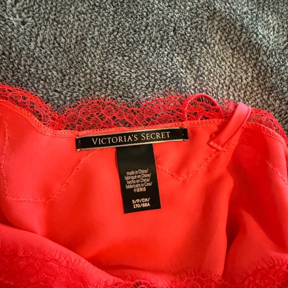 Victoria's Secret Red Lace Chemise - Picture 3 of 3